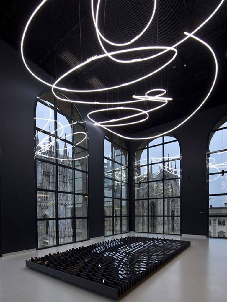 Lucio Fontana, Struttura al neon per la IX Triennale, 1951, Milano